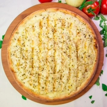 Imagem ilustrativa de pizza Frango e Requeijão
